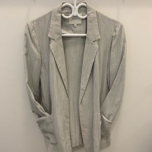 Aritzia Talula Blazer Size 4